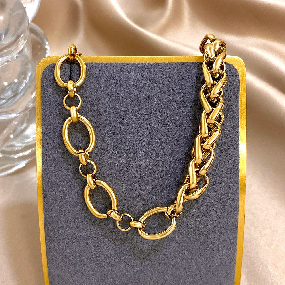 The Signature Twisted Hollow Link Bracelet