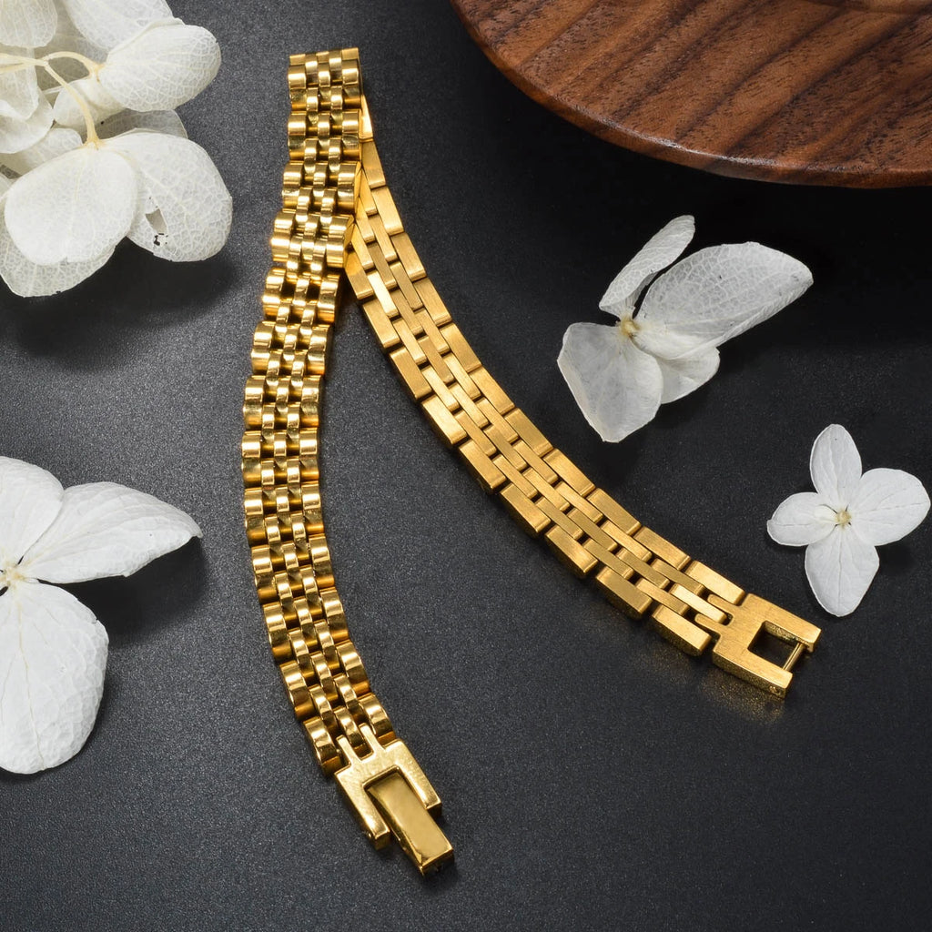 The Signature 8mm Classic Gold Bangle